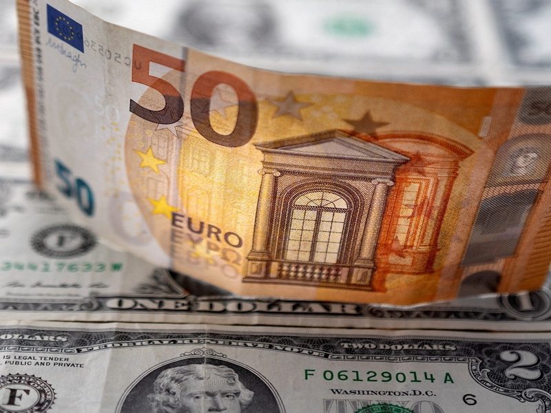 Euro valor abaixo do dólar pela 1ª vez em duas décadas