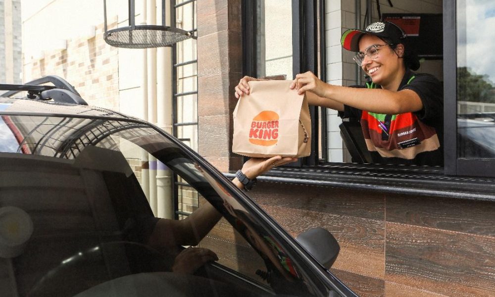Burger King com DESCONTOS no drive thru