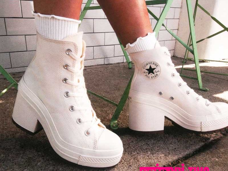Converse com salto e tendência dos anos 2000