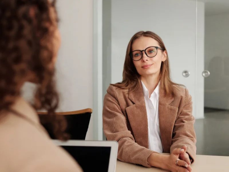 4 erros que recém-formados cometem ao se candidatarem à vagas de emprego