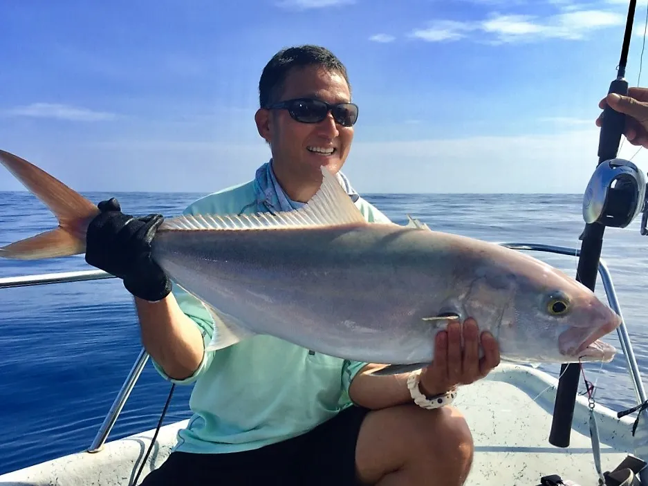 Scott foi atacado por tubarão enquanto pescava