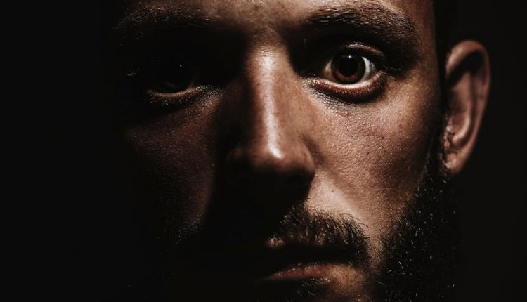 Mania da Mentira: Por que os Viciados em Drogas Mentem Tanto?