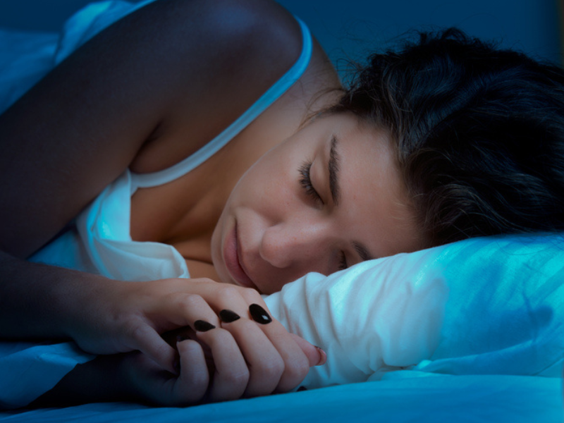 dispositivo ajuda a dormir melhor, acabando com roncos