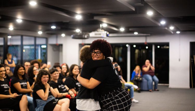 Curso com 80 vagas gratuitas para formação de mulheres no mercado da tecnologia