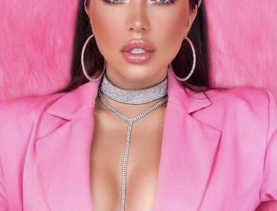 A Moda em Tons de Rosa da Barbie: Renner Lança Coleção Inspirada na Tendência Barbiecore!