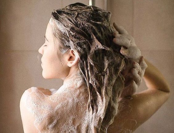 Lavar o Cabelo Todos os Dias: 5 Mitos e Verdades