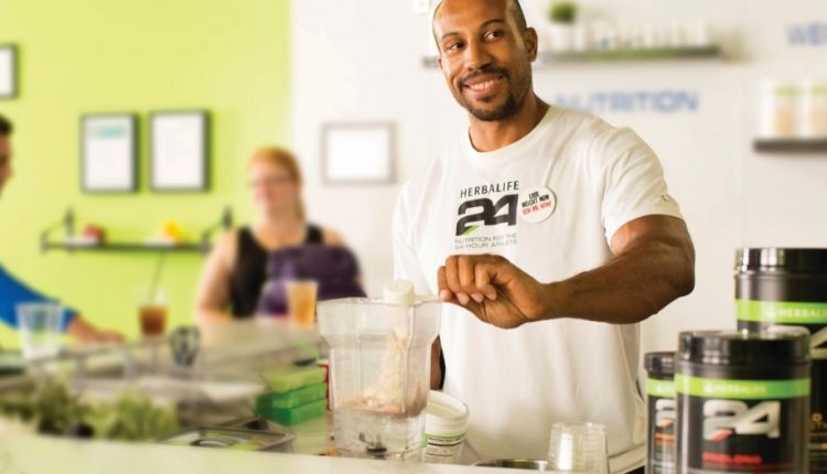 Troque seu fast food por shakes saudáveis no Espaço Vida Saudável da Herbalife