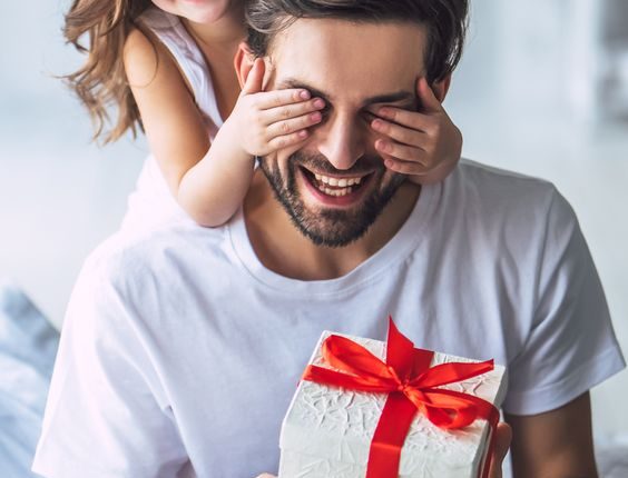 Dia dos Pais: CUIDADO com as ciladas e golpes com a proximidade de datas comemorativas