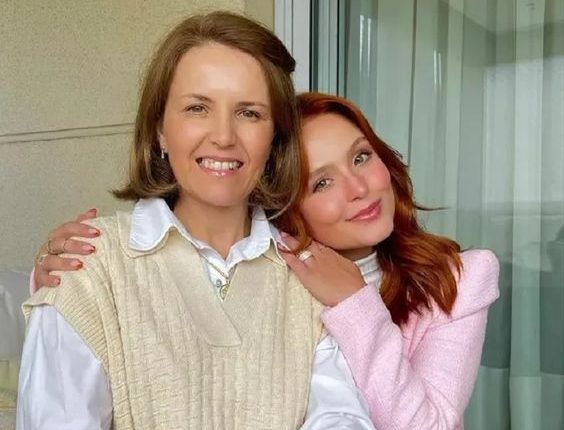 A CASA CAIU! Mãe de Larissa Manoela poderá ser punida por lei aprovada pelo presidente Lula, entenda o caso