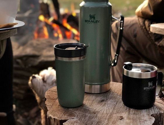 DEU RUIM no copo Stanley?: Recall de produtos da marca assustam clientes, confira!