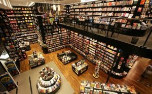DEMISSÃO EM MASSA: Livraria Saraiva fecha as portas e demite todos funcionários, entenda