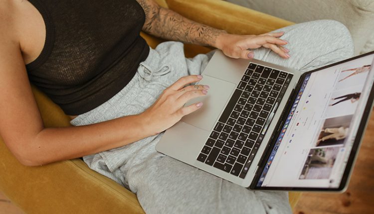 Descubra como a venda assistida online pode transformar a maneira de comprar