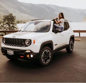 JEEP com DESCONTO DE QUASE R$ 30 MIL: Condição especial para ESTES condutores, confira!