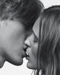 Meu beijo vai te viciar: CUIDADO com ESTES 4 signos que sabem beijar muito bem e causam paixão extrema