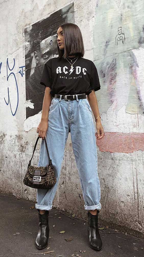 look descomplicado: jeans e t-shirt