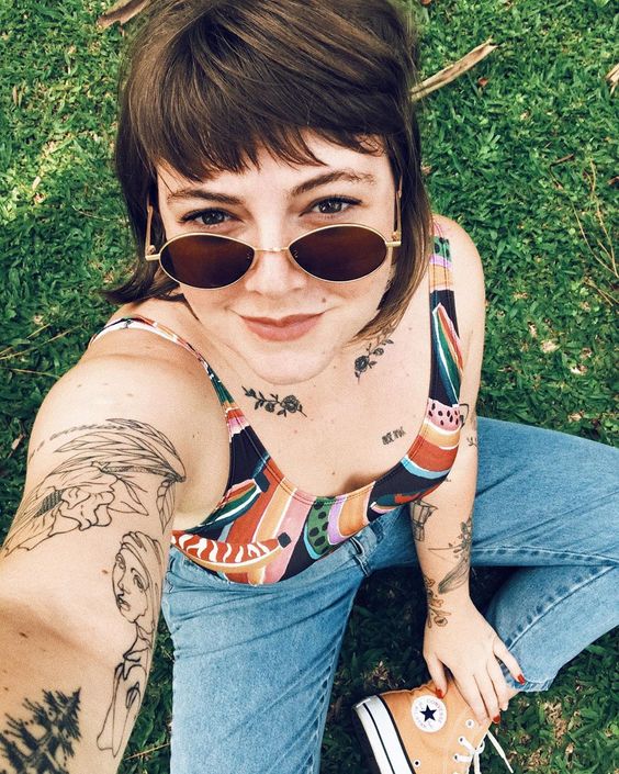 óculos ovais moda verão 2024