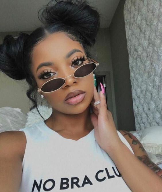 óculos ovais moda verão 2024