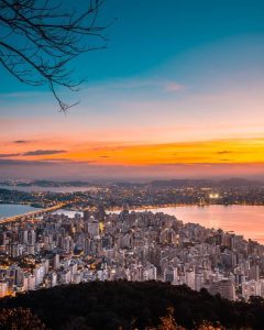 Sonha em Morar na Praia? Conheça as TOP 5 Melhores Cidades Brasileiras à Beira-Mar