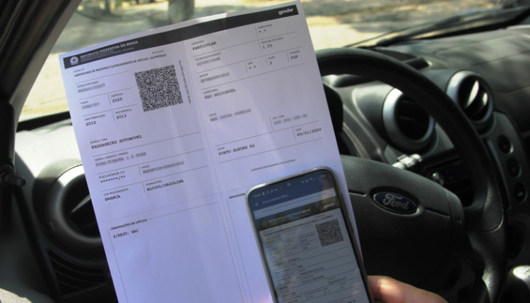 👀 Olha a multa: SEM ESTE documento, motorista deverá ser MULTADO em R$ 293,47 👀