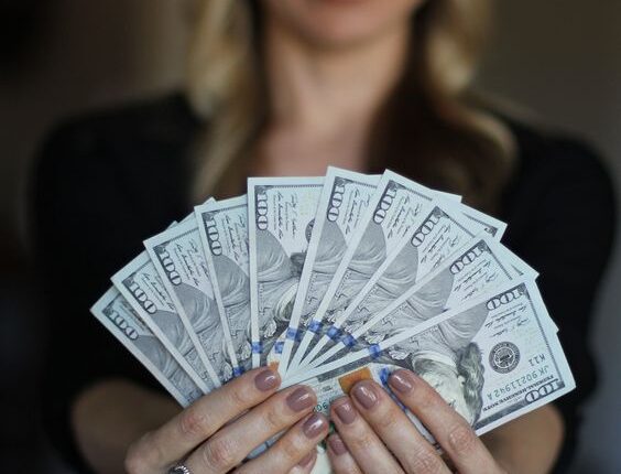 Trabalho em Casa e Remuneração em Dólar: Descubra as Vagas de Emprego Disponíveis em 2023