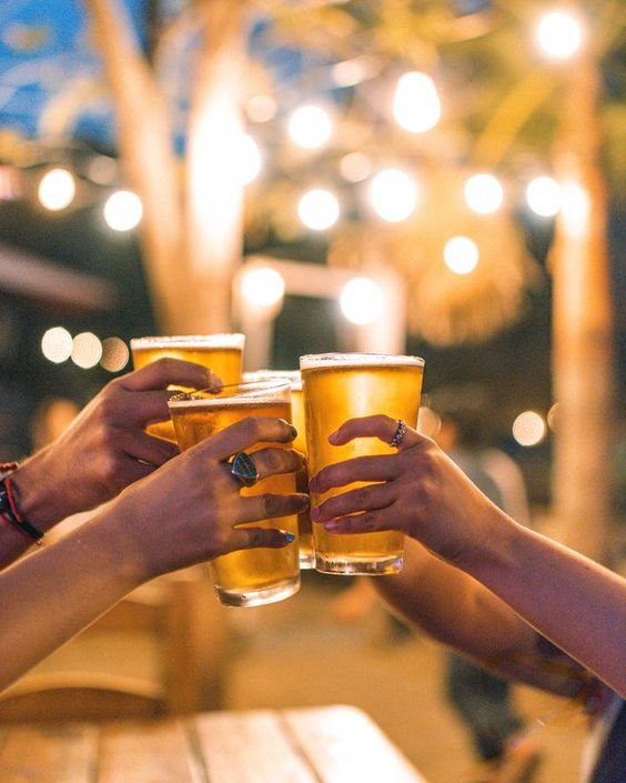 FESTAS DE FINAL DE ANO: As 10 Melhores Bebidas para Celebrar em Grande Estilo