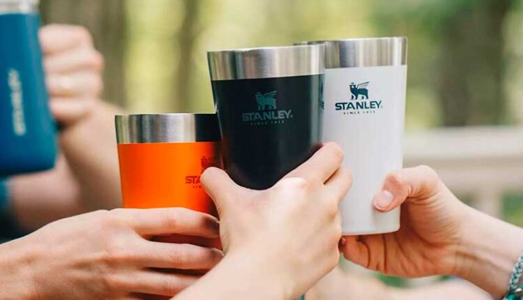 COPO STANLEY: 4 Lições de MARKETING de como vender, confira!