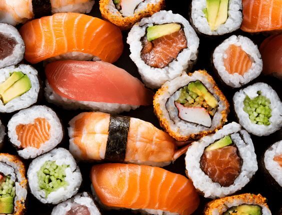 8 Tipos de Sushi Imperdíveis: Explore a Variedade dos Sabores Japoneses