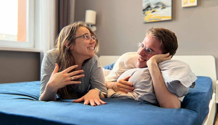 ChatGPT + Tinder = Match Perfeito: Veja Como a Inteligência Artificial Ajudou Casal no Amor