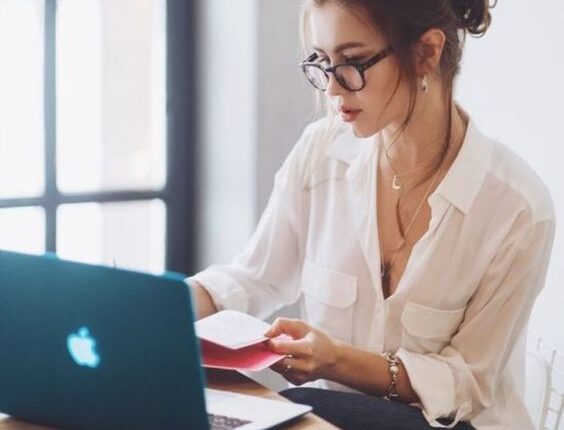 Cursos online para você bombar a sua carreira rápida