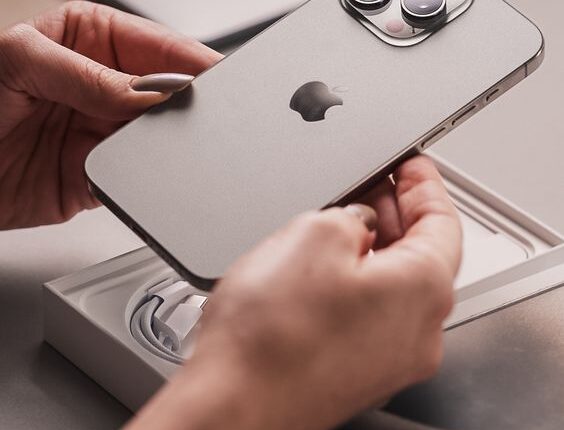 OFERTA RELÂMPAGO: iPhone 13 (512GB) com R$ 5 mil de DESCONTO!