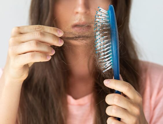 QUEDA DE CABELO: Descubra os 7 Alimentos que Podem Causar Queda Capilar