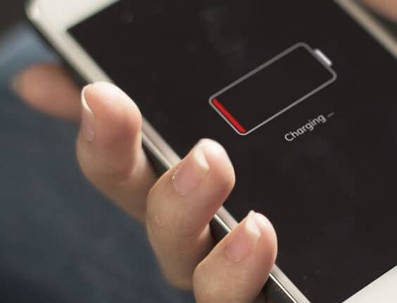 EVITE estes 3 ERROS para Preservar a Bateria do Celular Agora Mesmo! (Você comete pelo menos 1 destes)