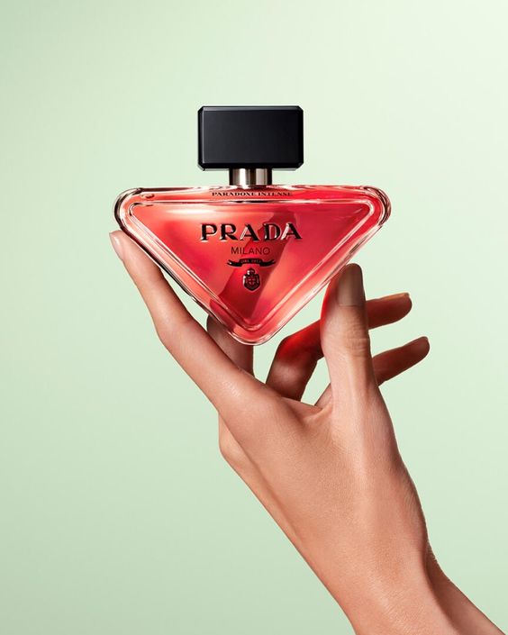 COMPRE AQUI o seu Prada Paradoxe Intense no precinho!