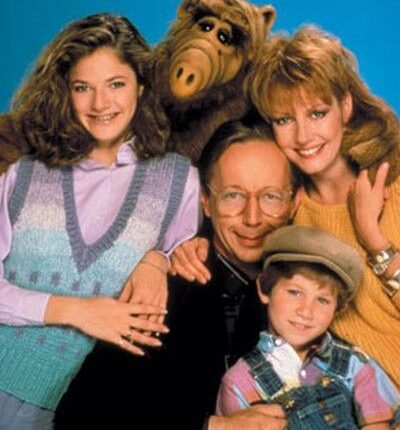 10 Séries Icônicas dos Anos 80/90 que Marcaram Época