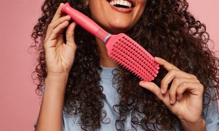 ESCOVAS DE CABELO: 10 tipos que talvez você não conheça, veja!